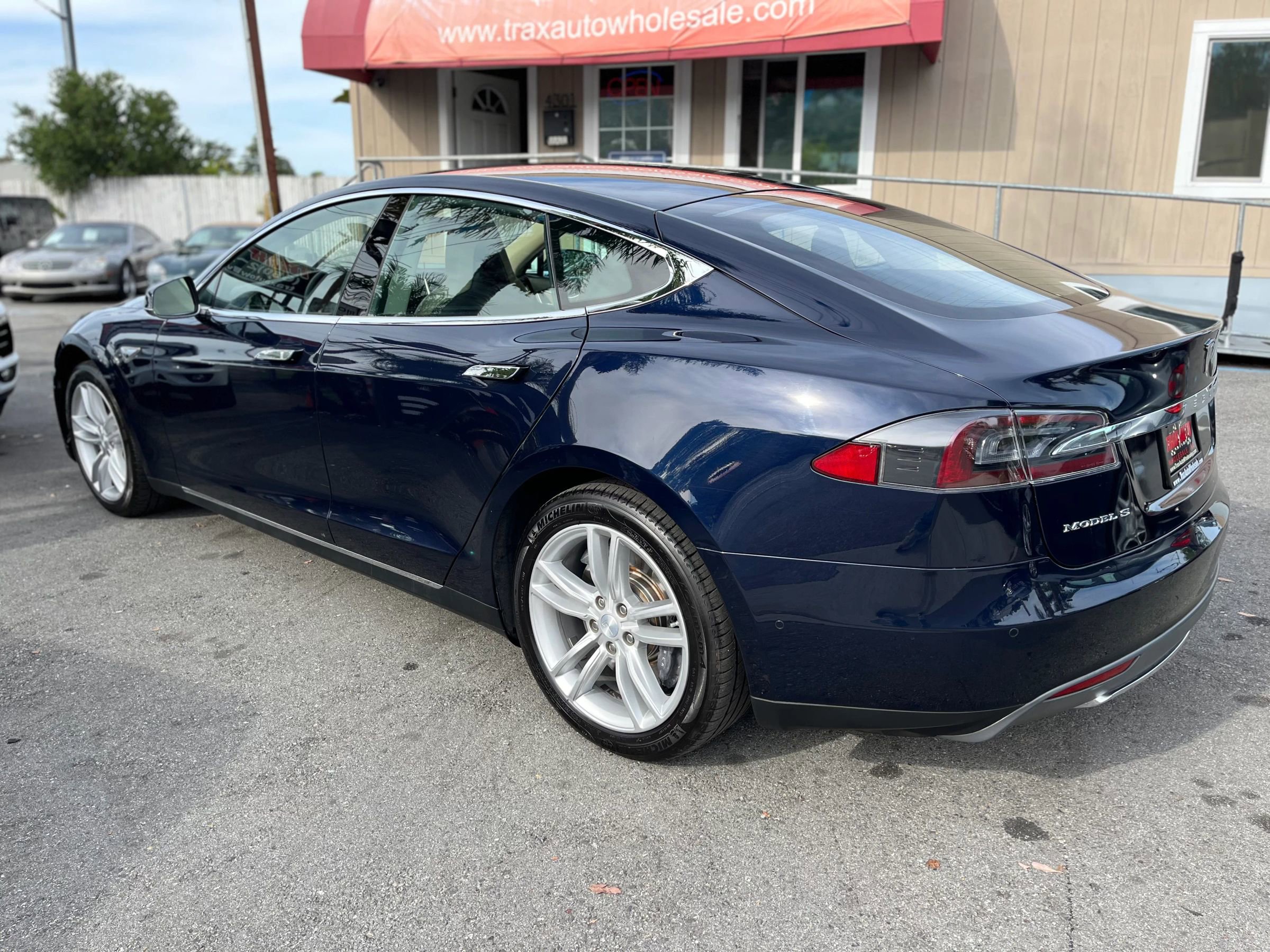 Used 2014 Tesla Model S P85 RWD image 5