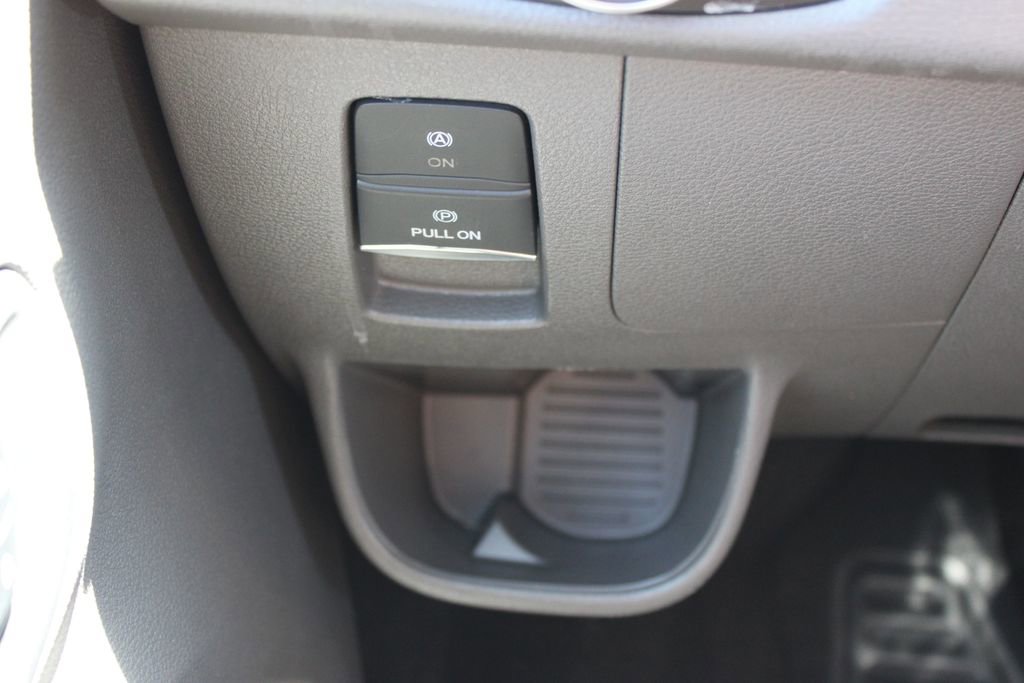 Used 2025 Ford Transit 350 XLT RWD image 37