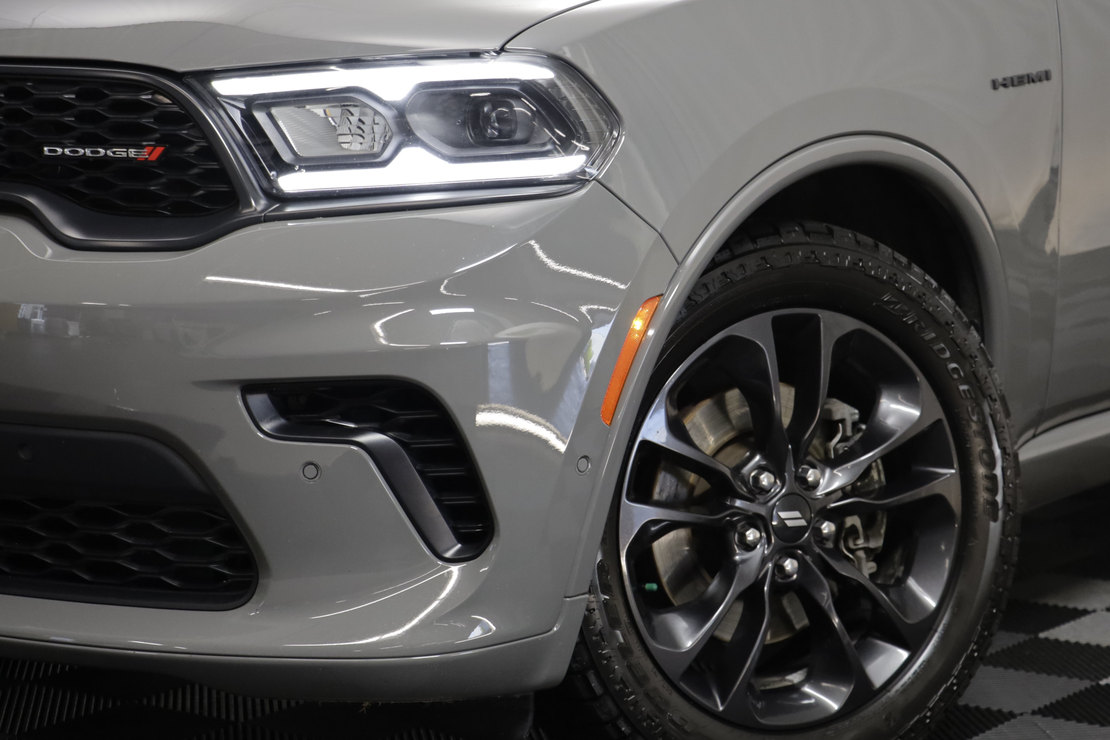 Used 2024 Dodge Durango R/T AWD/4WD image 3
