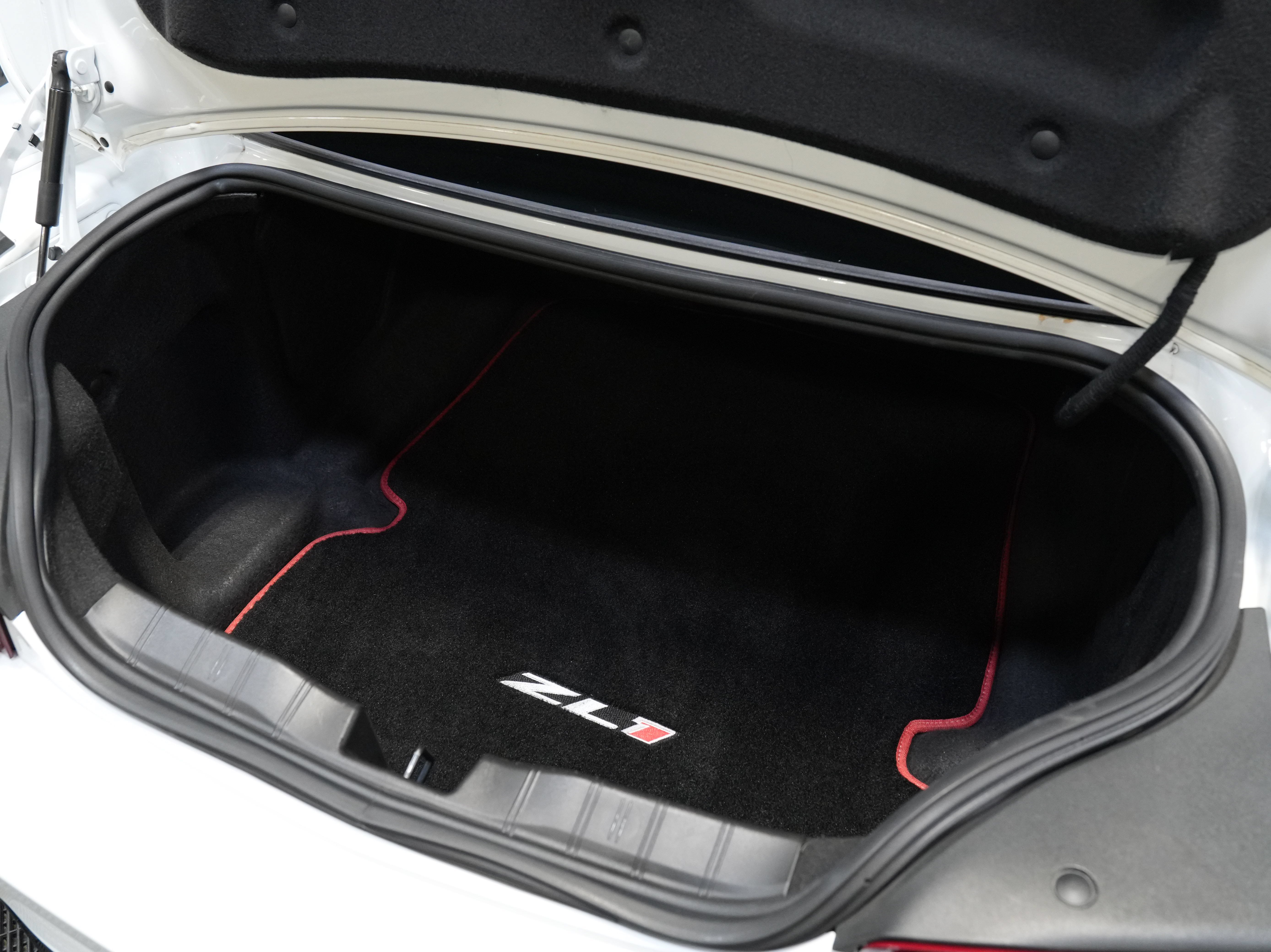 Used 2018 Chevrolet Camaro ZL1 RWD image 52