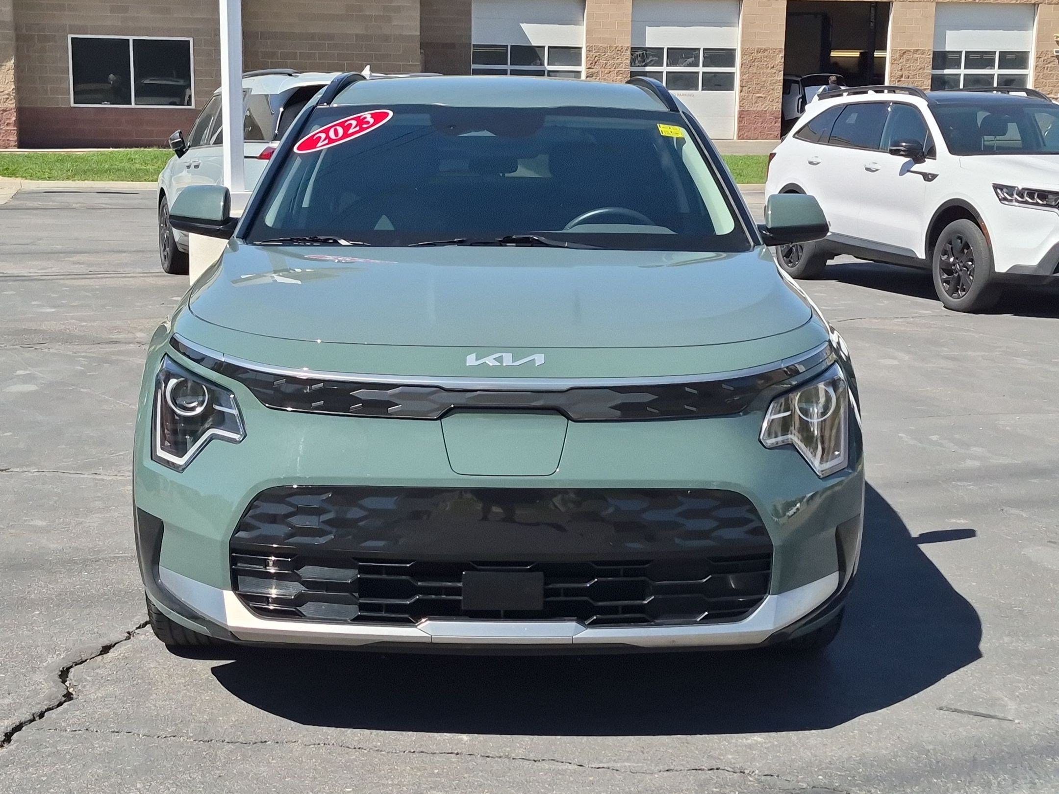 Used 2023 Kia Niro Wind w/ Wind Preserve Package FWD image 8