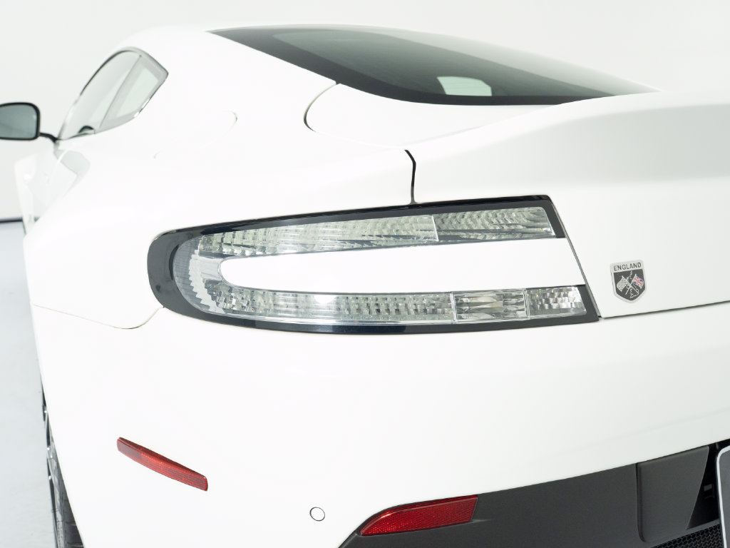 Used 2015 Aston Martin V8 Vantage GT RWD image 52