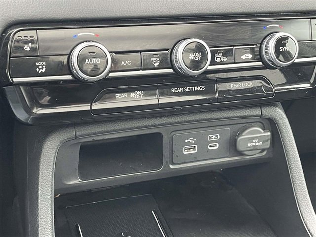 Used 2025 Honda Pilot Touring image 40