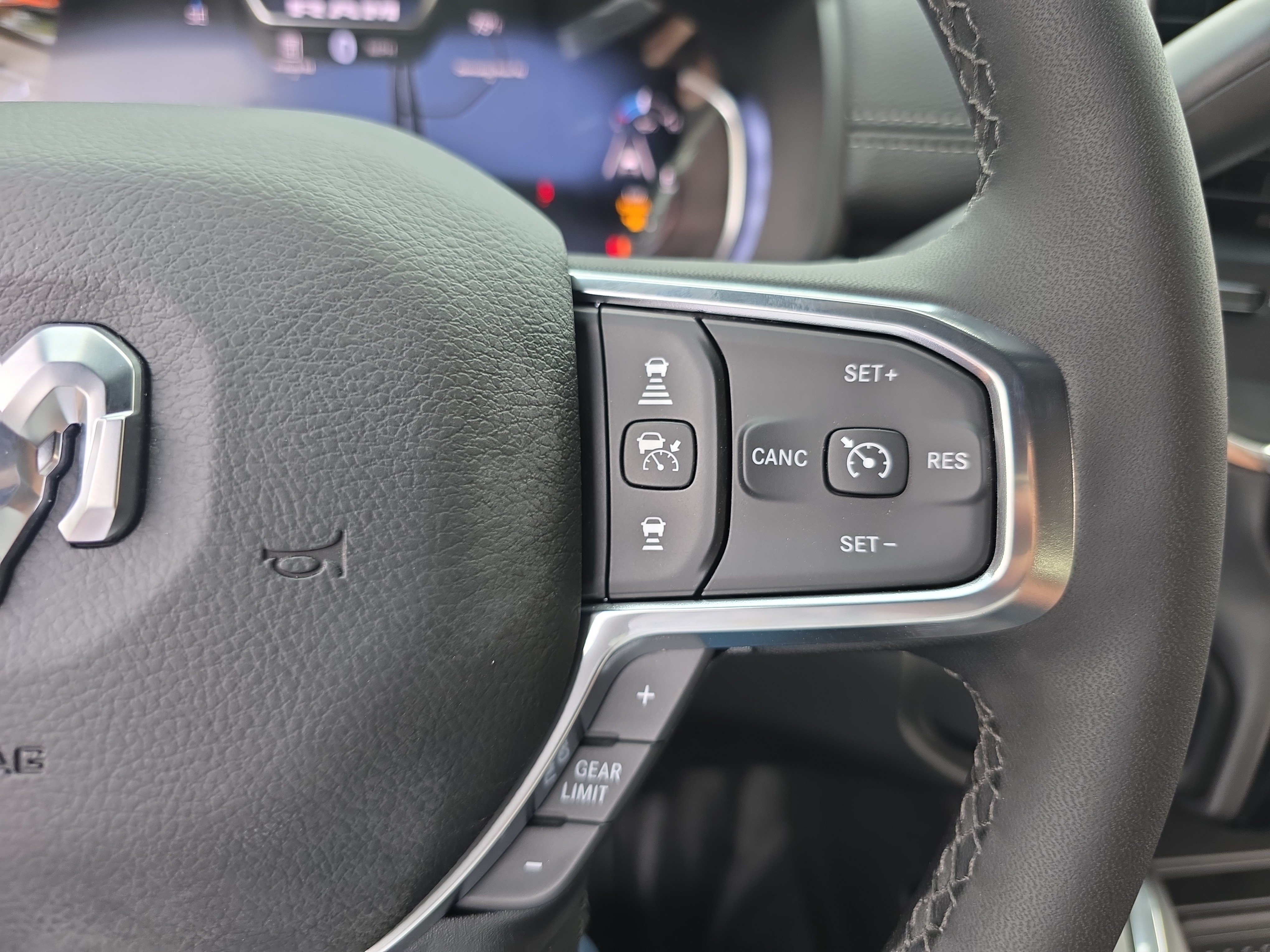 New 2027 RAM 5500 4x4 Crew Cab image 12