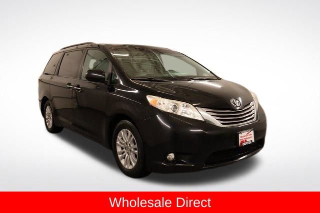 Used 2016 Toyota Sienna XLE