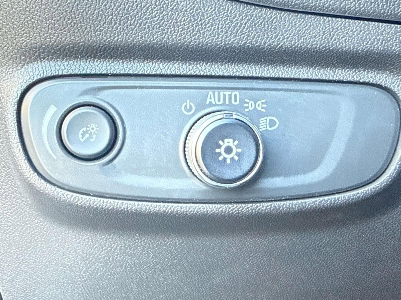 Used 2024 Chevrolet Equinox LT image 22