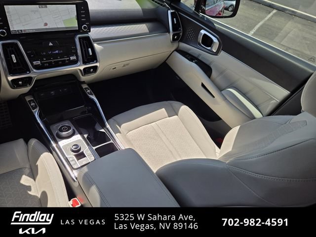 Certified 2023 Kia Sorento SX Prestige AWD/4WD image 16