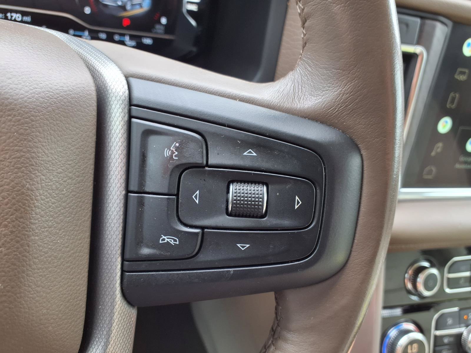 Used 2022 GMC Yukon XL Denali AWD/4WD image 11