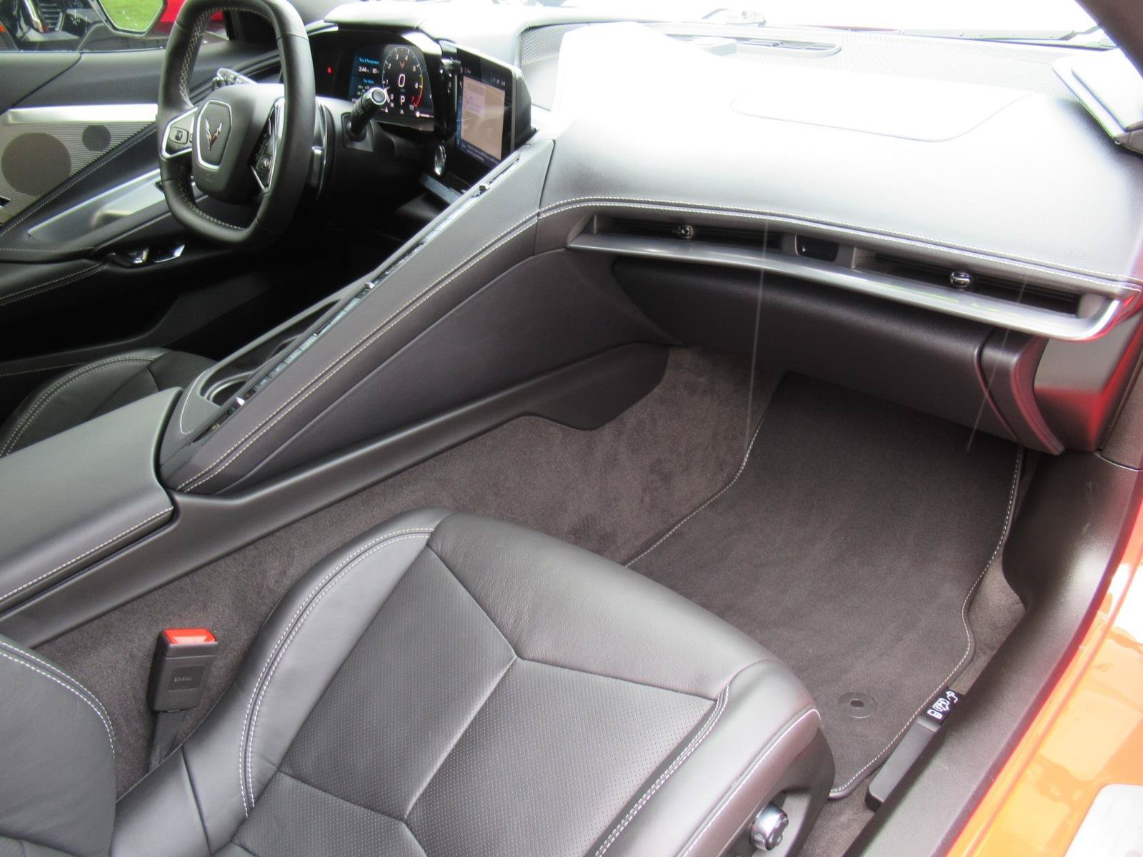 Used 2024 Chevrolet Corvette Stingray Preferred Cpe w/ Z51 Performance Package RWD image 13