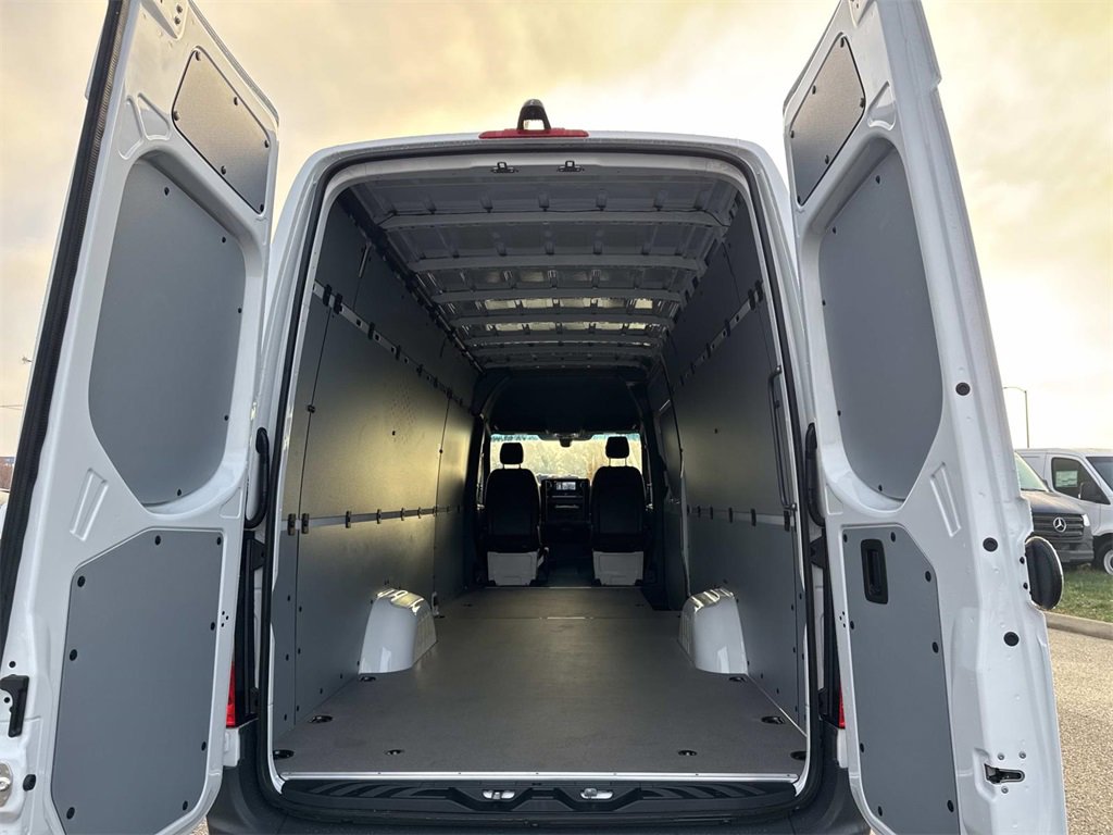 New 2026 Mercedes-Benz Sprinter 2500 image 14