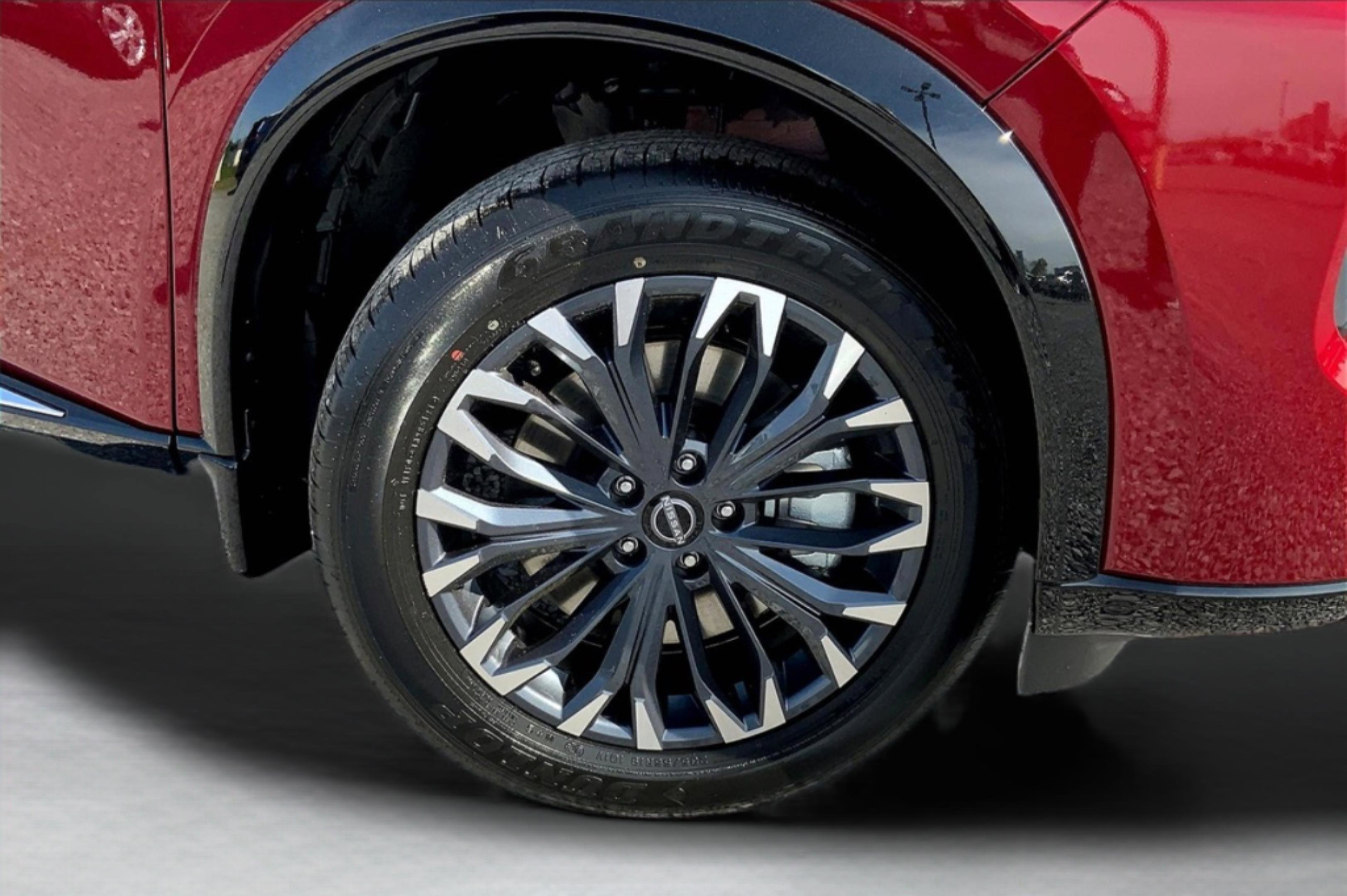 New 2025 Nissan Rogue Platinum w/ Tech Package image 12