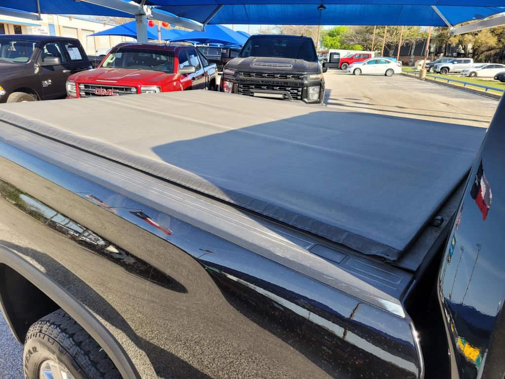 Used 2025 Chevrolet Silverado 2500 High Country w/ High Country Premium Package AWD/4WD image 12
