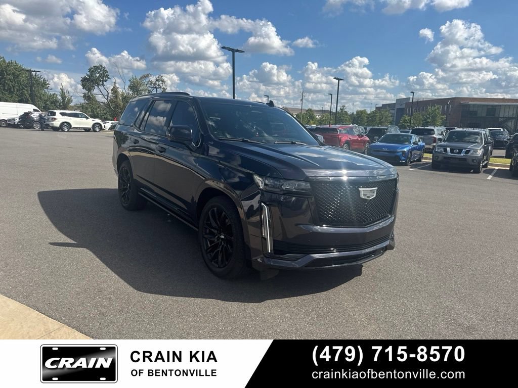 Used 2023 Cadillac Escalade Sport Platinum w/ LPO, ONYX Package AWD/4WD image 13