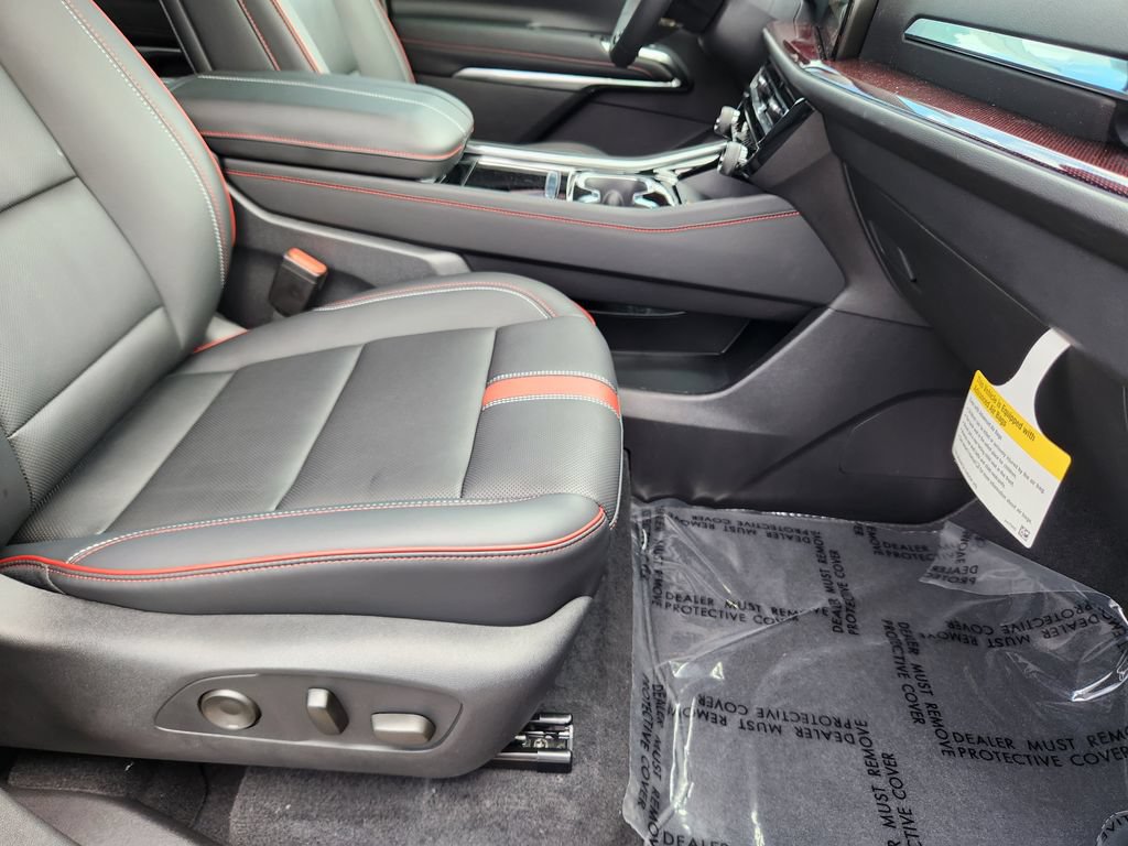 New 2027 Chevrolet Traverse RS AWD/4WD image 17