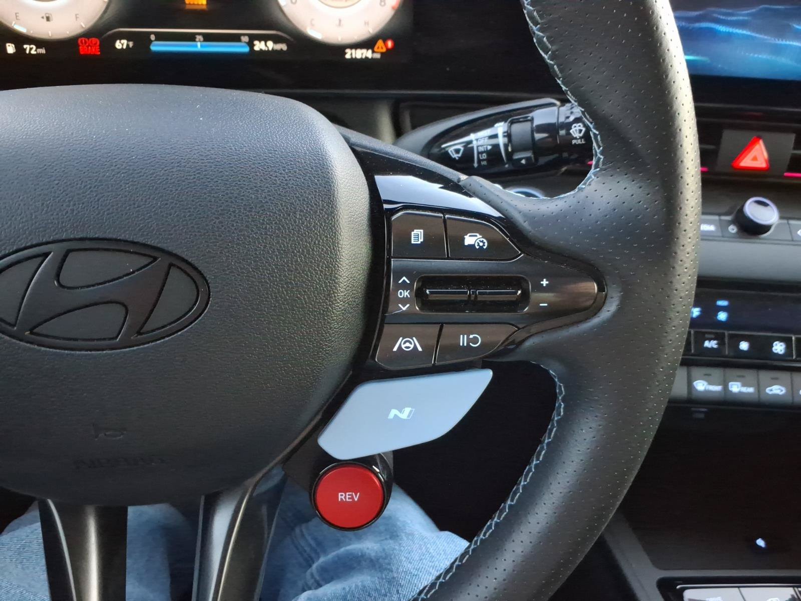 Used 2025 Hyundai Elantra N FWD image 21
