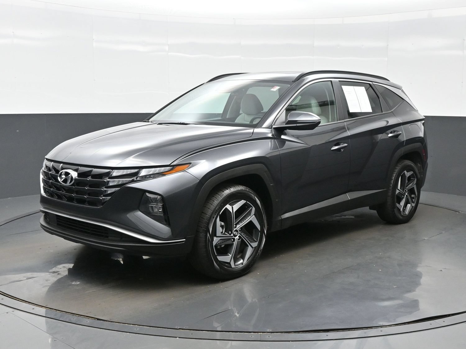 Certified 2024 Hyundai Tucson SEL w/ Convenience Package AWD/4WD image 2