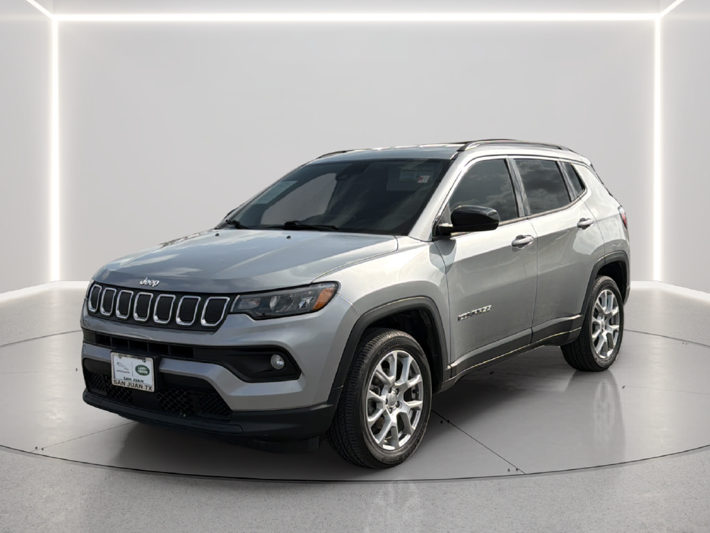 Used 2022 Jeep Compass Latitude AWD/4WD image 9