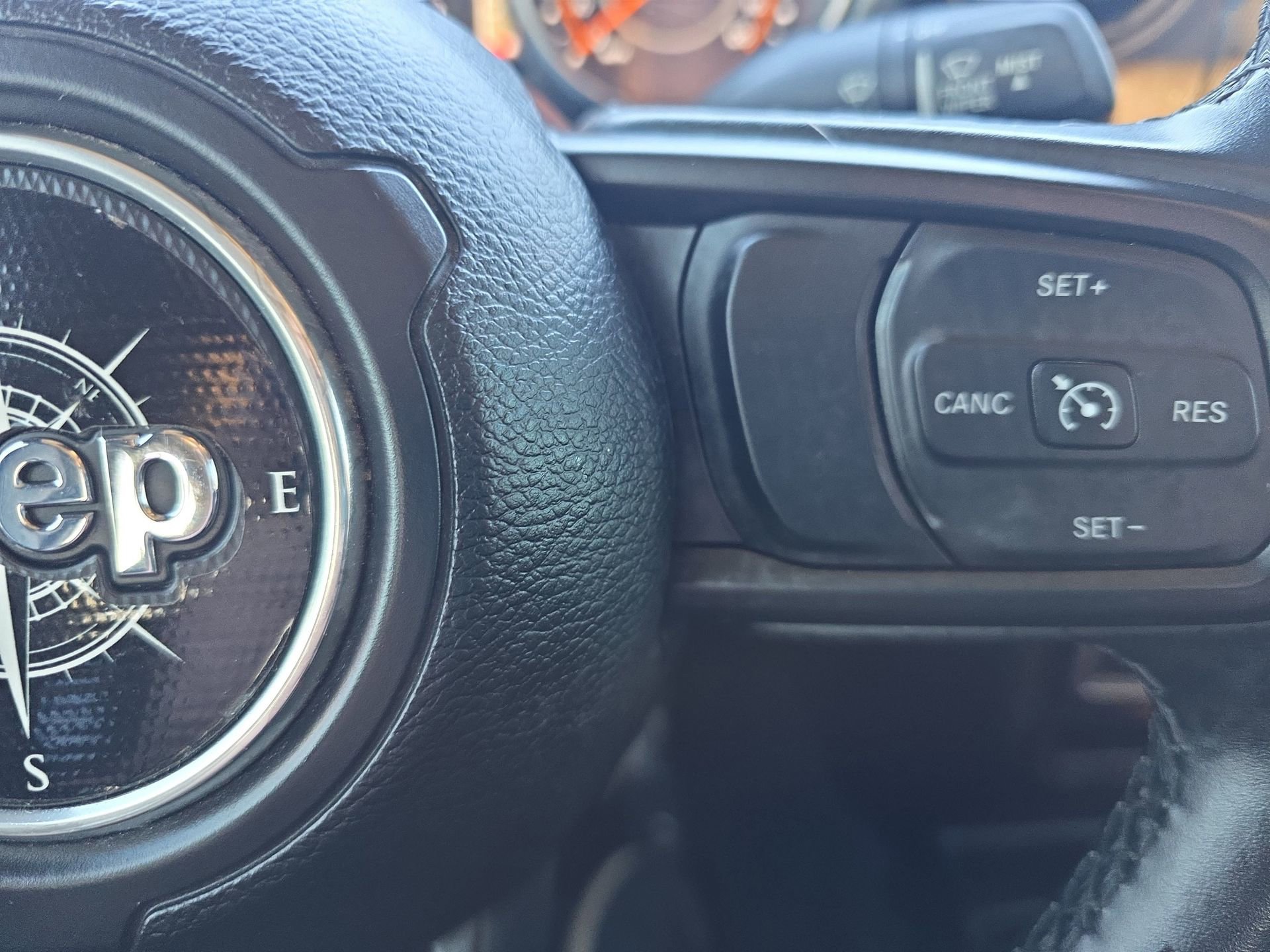 Used 2022 Jeep Gladiator Sport AWD/4WD image 18