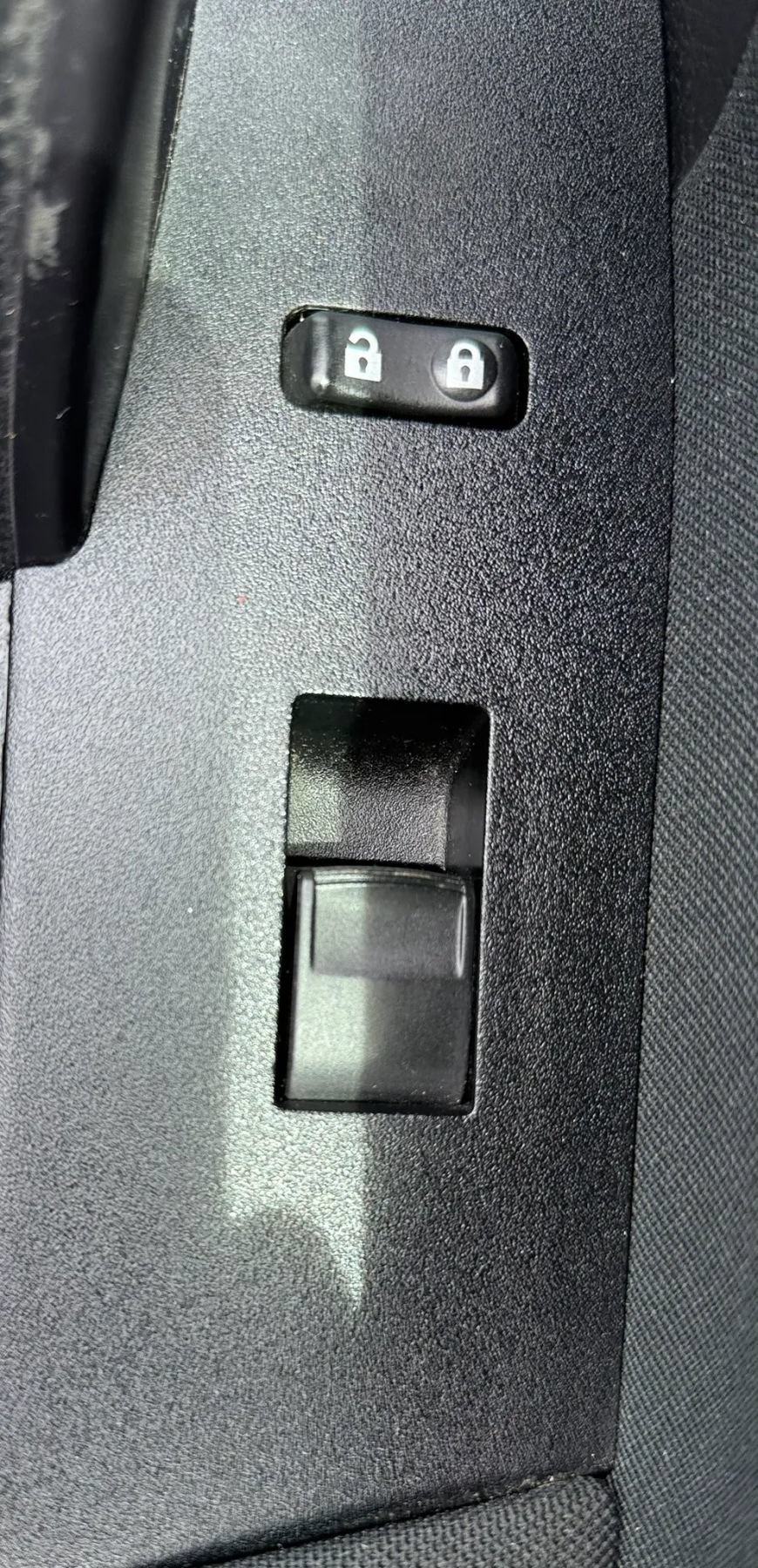 Used 2016 Toyota Corolla LE FWD image 33