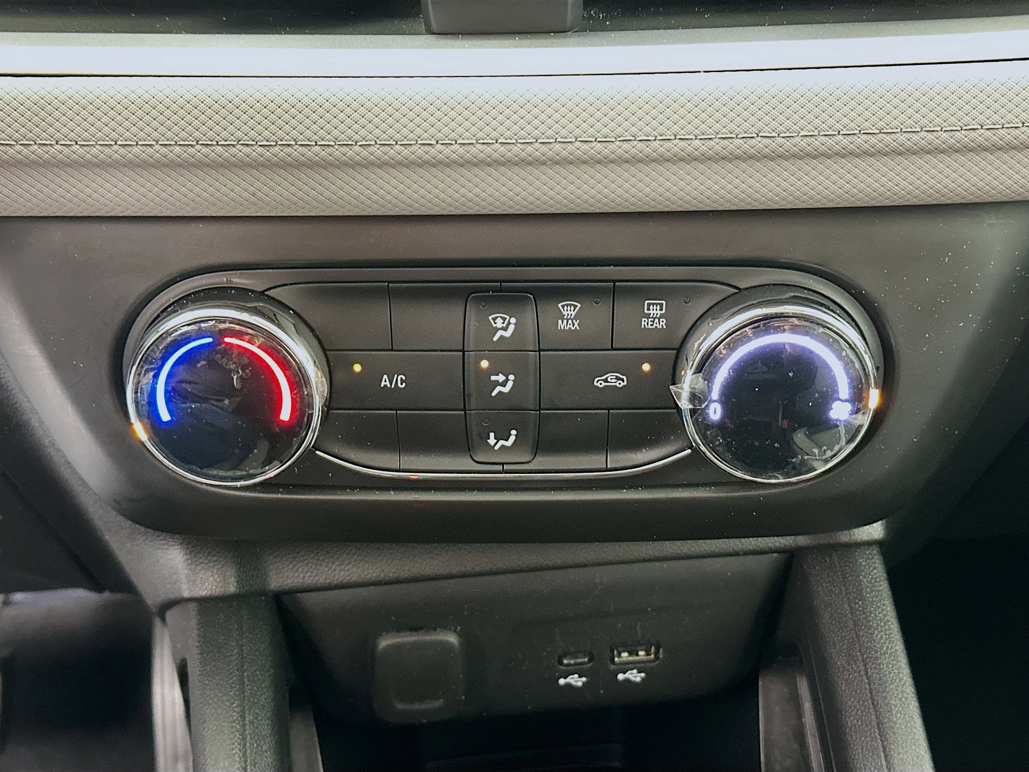 Used 2025 Chevrolet TrailBlazer LS w/ LS Convenience Package image 23