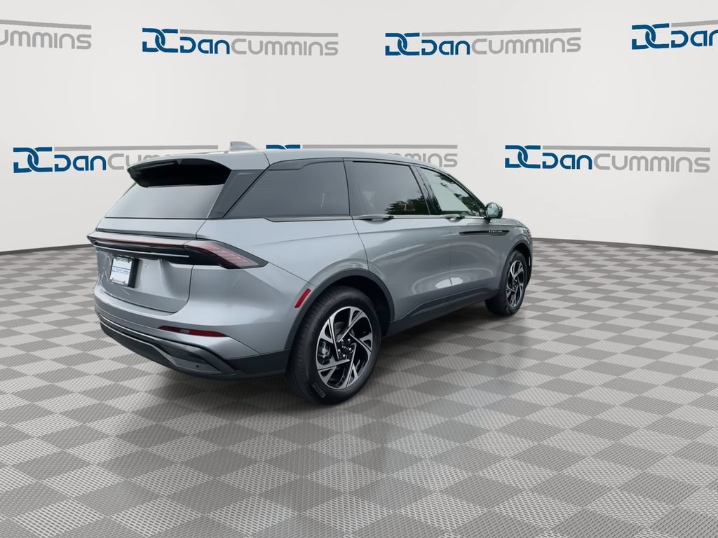 New 2025 Lincoln Nautilus Premier w/ Jet Appearance Package AWD/4WD image 8