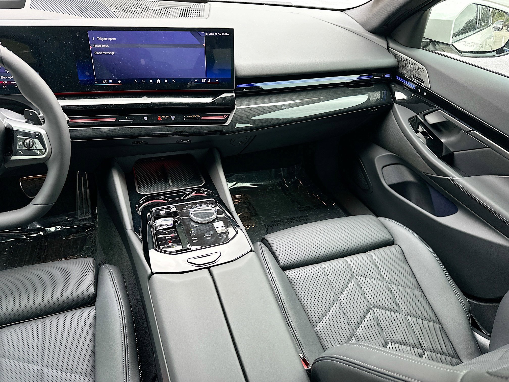 Used 2026 BMW 530i xDrive w/ Executive Package image 24