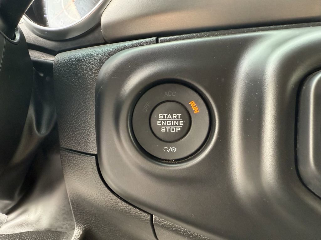 Used 2023 Jeep Wrangler Sport S image 18