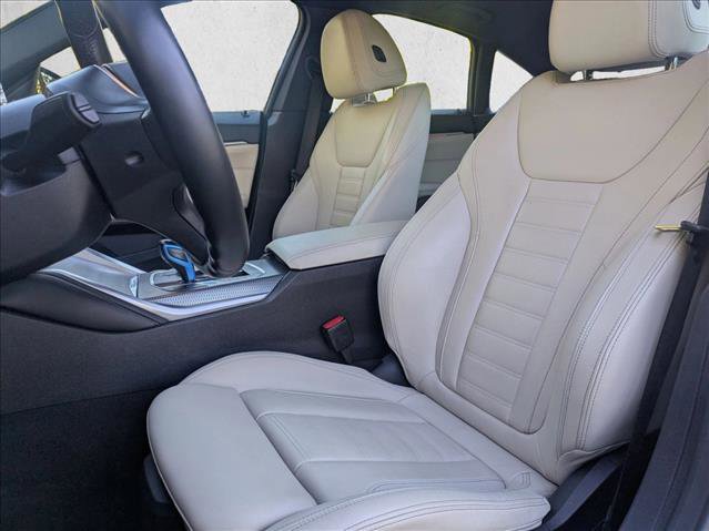 Used 2023 BMW i4 eDrive40 w/ M Sport Package image 17