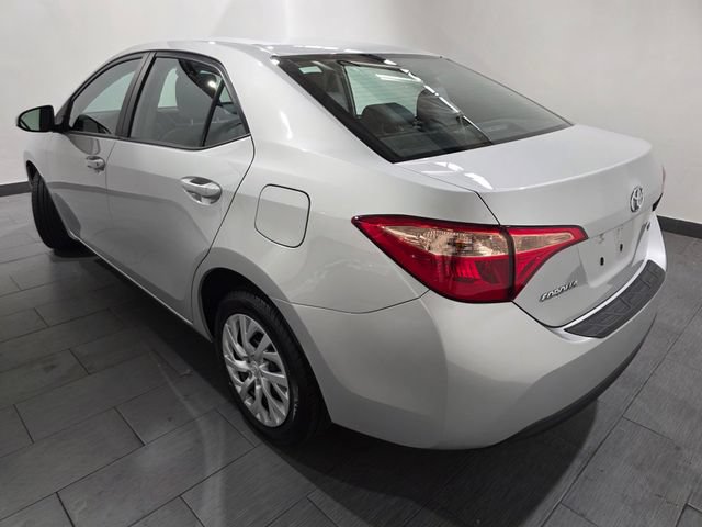 Used 2017 Toyota Corolla LE w/ Carpet Mat Package (TMS) FWD image 3