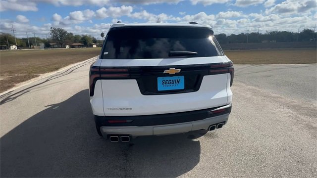 Certified 2025 Chevrolet Traverse LT image 7