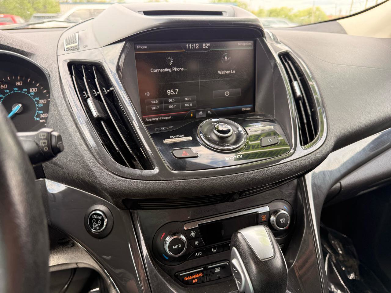 Used 2015 Ford Escape Titanium image 13