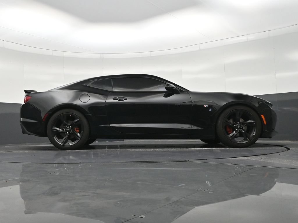 Used 2020 Chevrolet Camaro LT RWD image 28