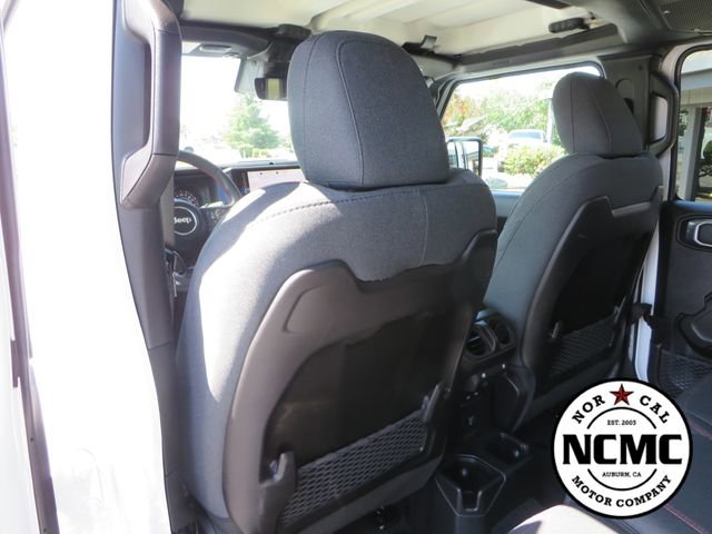 Used 2024 Jeep Wrangler Unlimited Rubicon w/ Technology Group AWD/4WD image 42