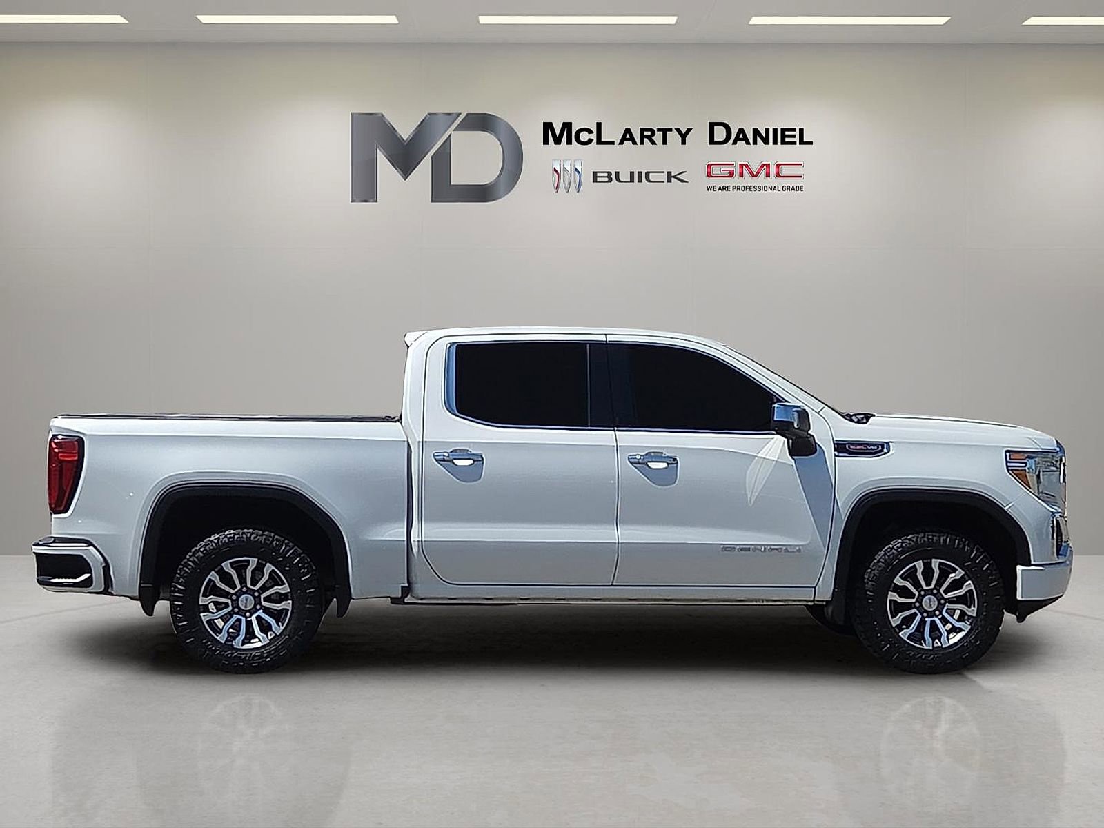Used 2019 GMC Sierra 1500 Denali AWD/4WD image 6