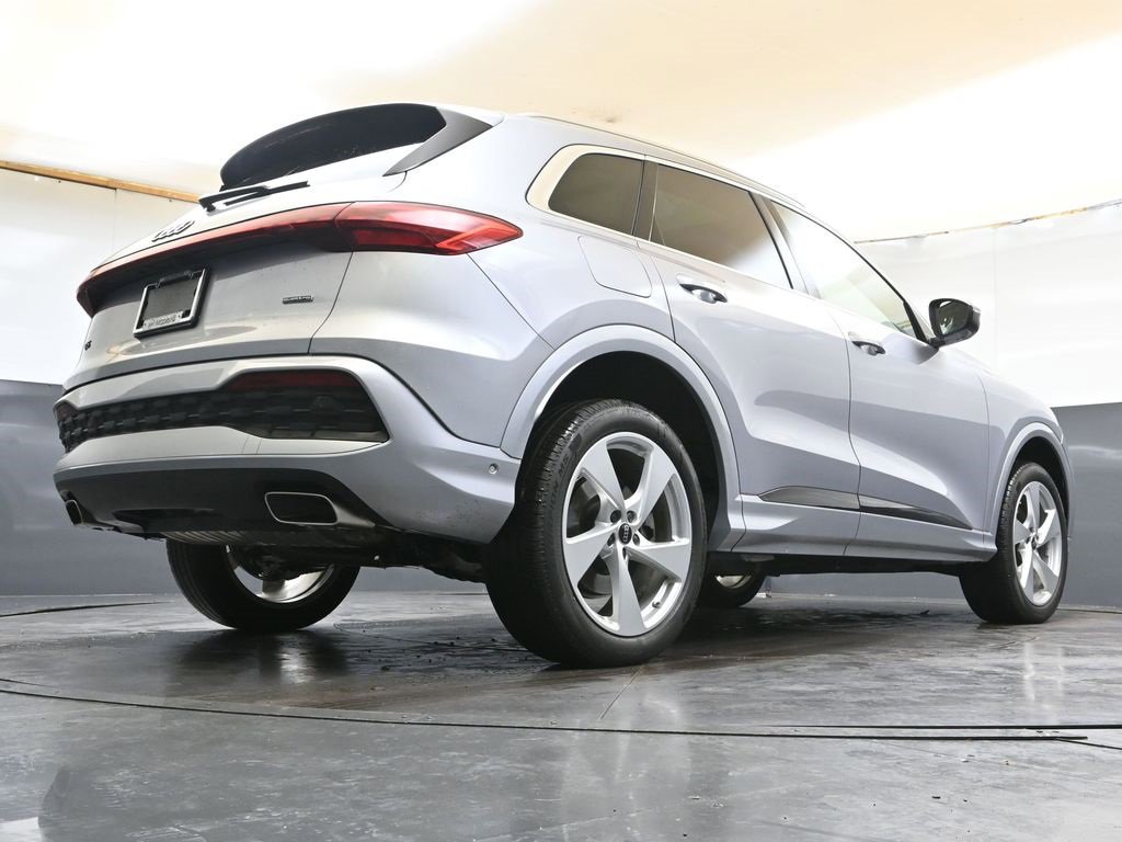 Used 2025 Audi Q5 Premium Plus w/ Premium Plus image 13