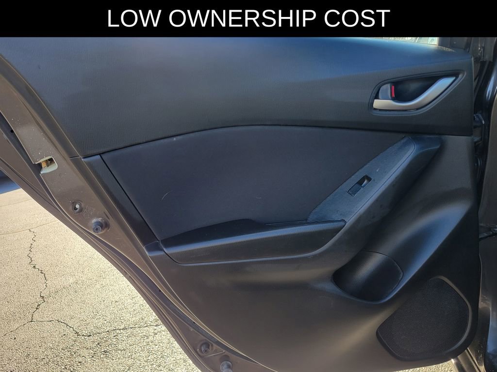 Used 2016 MAZDA MAZDA3 i Touring w/ Popular Equipment Package image 12