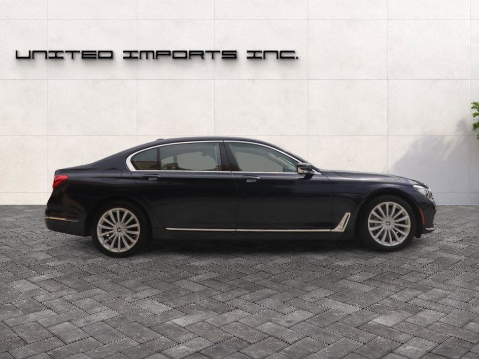 Used 2017 BMW 740i RWD image 6