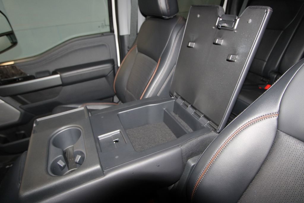 Used 2025 Ford F350 Lariat w/ Black Appearance Package image 20