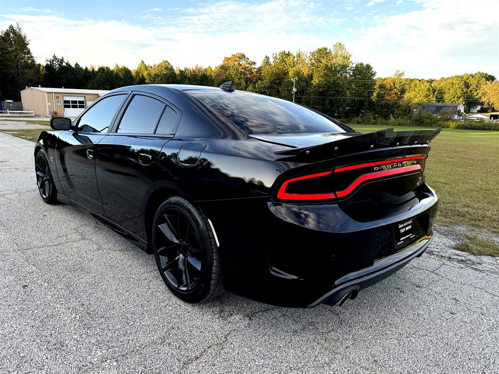 Used 2019 Dodge Charger Scat Pack image 11