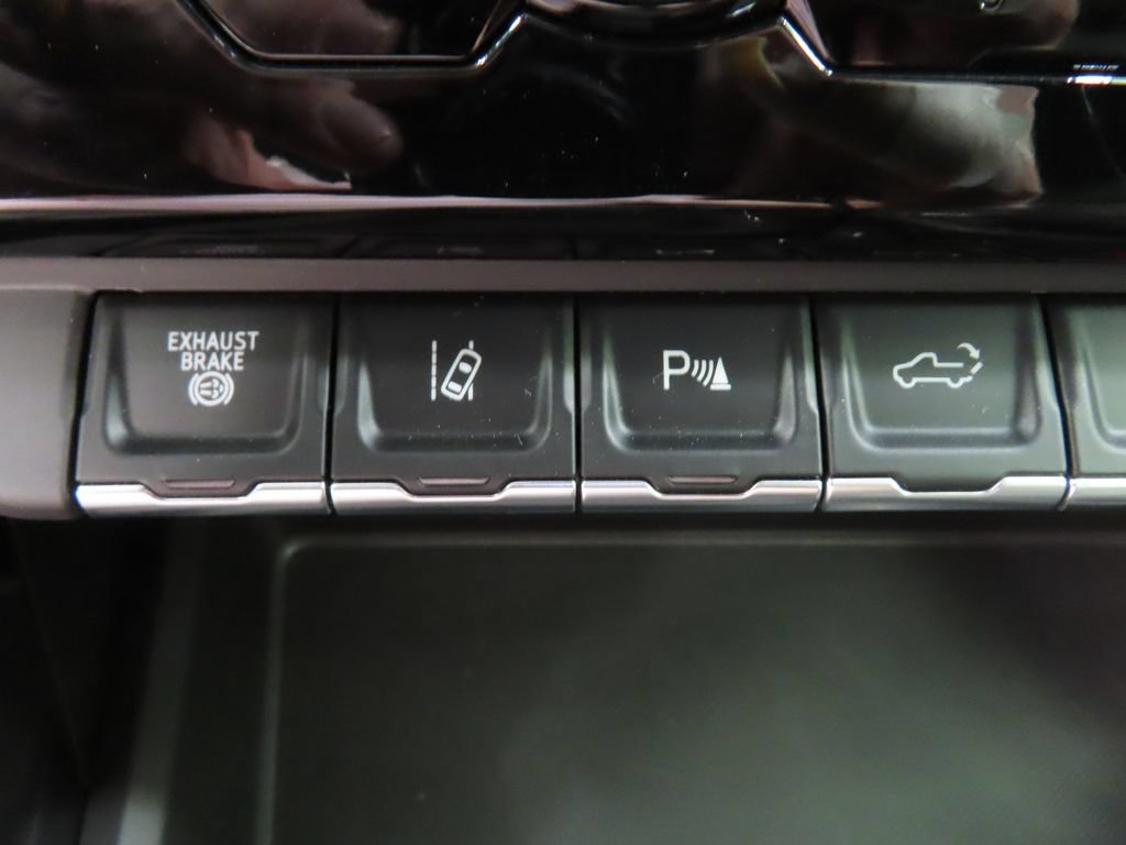 Used 2026 GMC Sierra 2500 AT4 w/ AT4 Premium Plus Package AWD/4WD image 74
