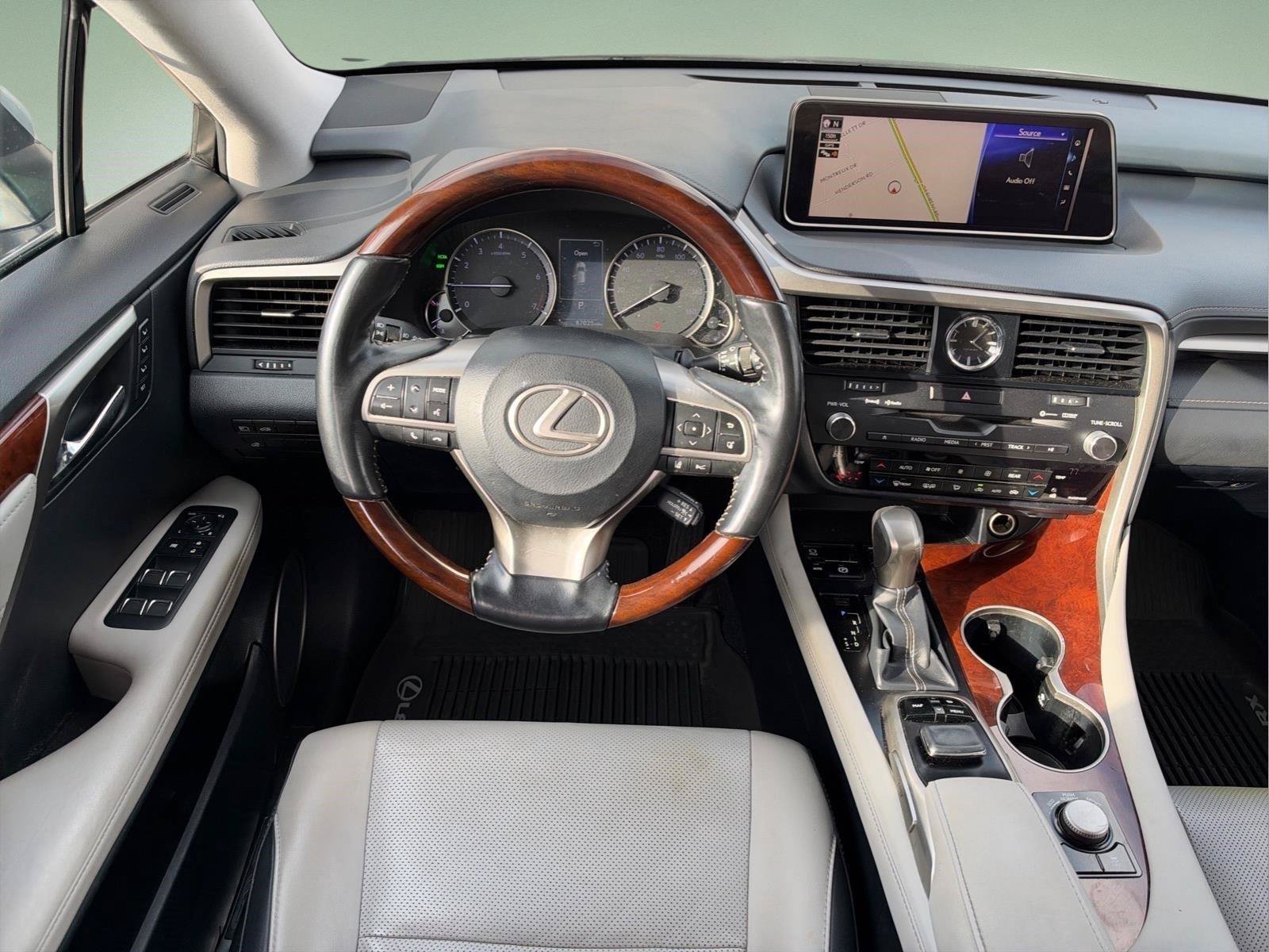 Used 2019 Lexus RX 350L FWD image 16