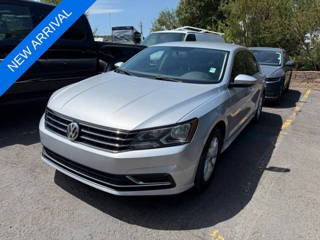 Used 2017 Volkswagen Passat 1.8T S FWD image 3