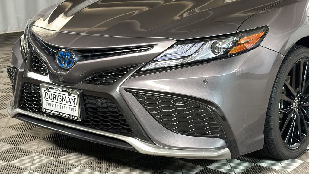 Used 2024 Toyota Camry XSE w/ Navigation Package image 3