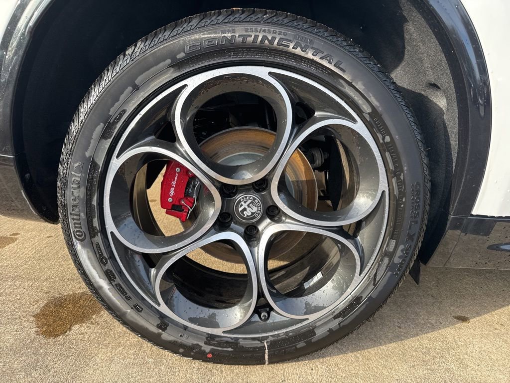 New 2025 Alfa Romeo Stelvio Sprint w/ Veloce Package image 23