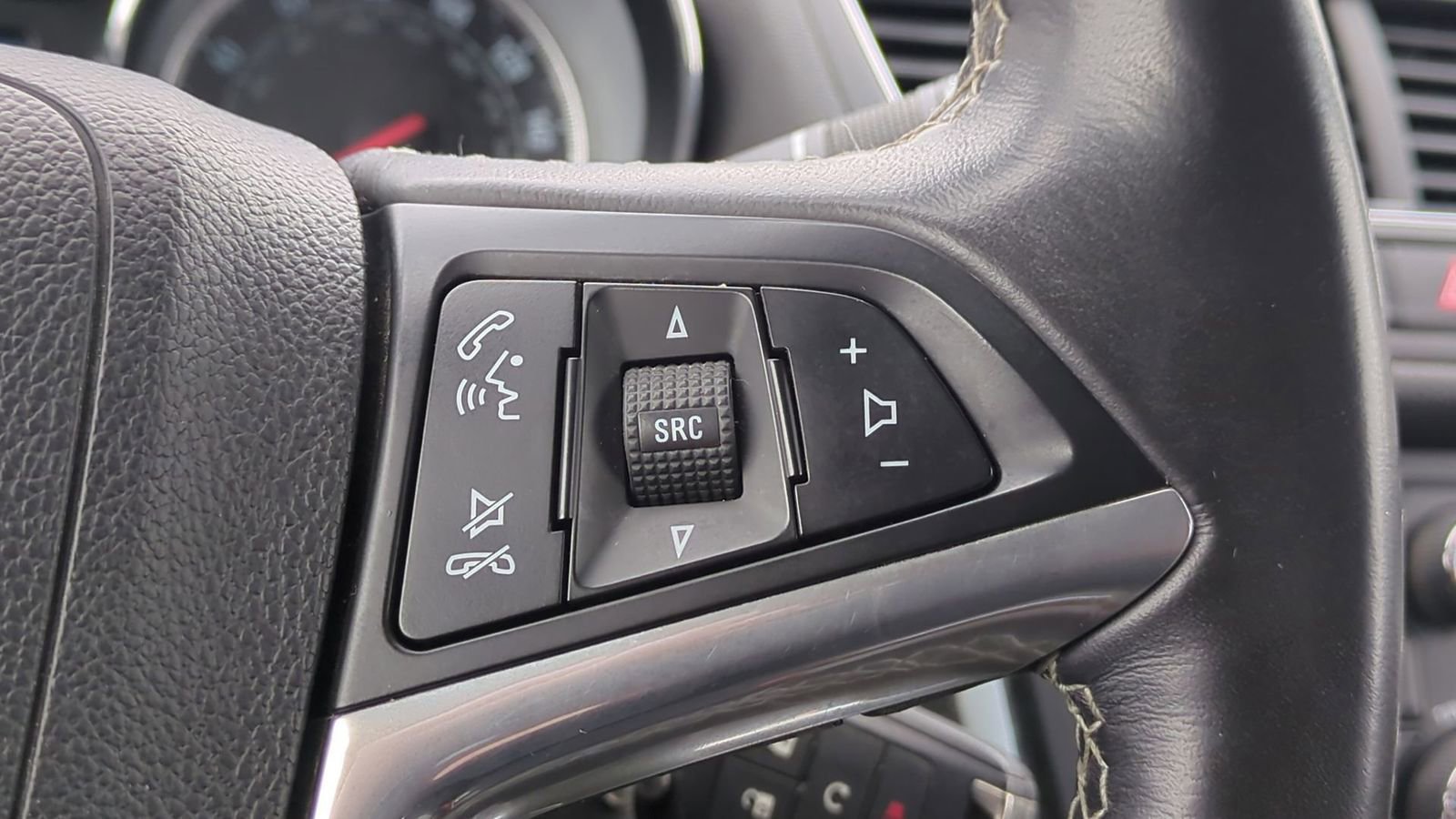 Used 2016 Buick Encore Convenience image 27