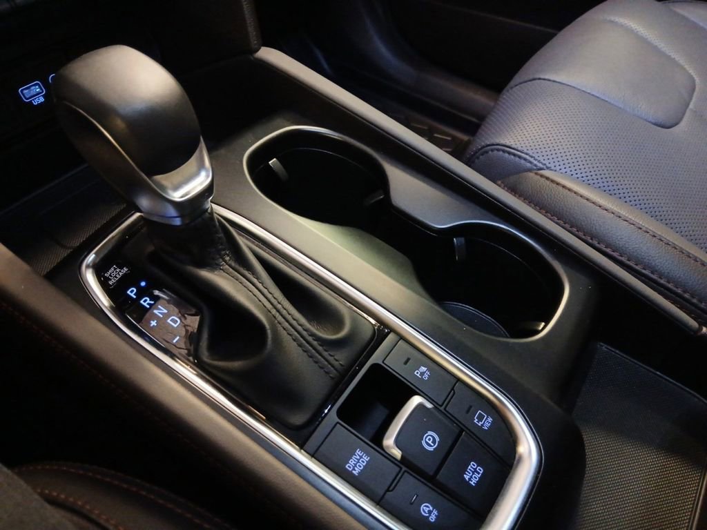 Used 2020 Hyundai Santa Fe Limited FWD image 22