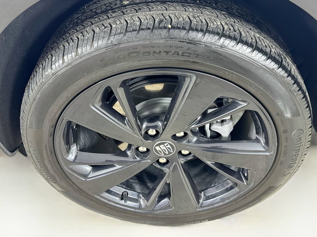 Used 2025 Buick Envision Sport Touring AWD/4WD image 39