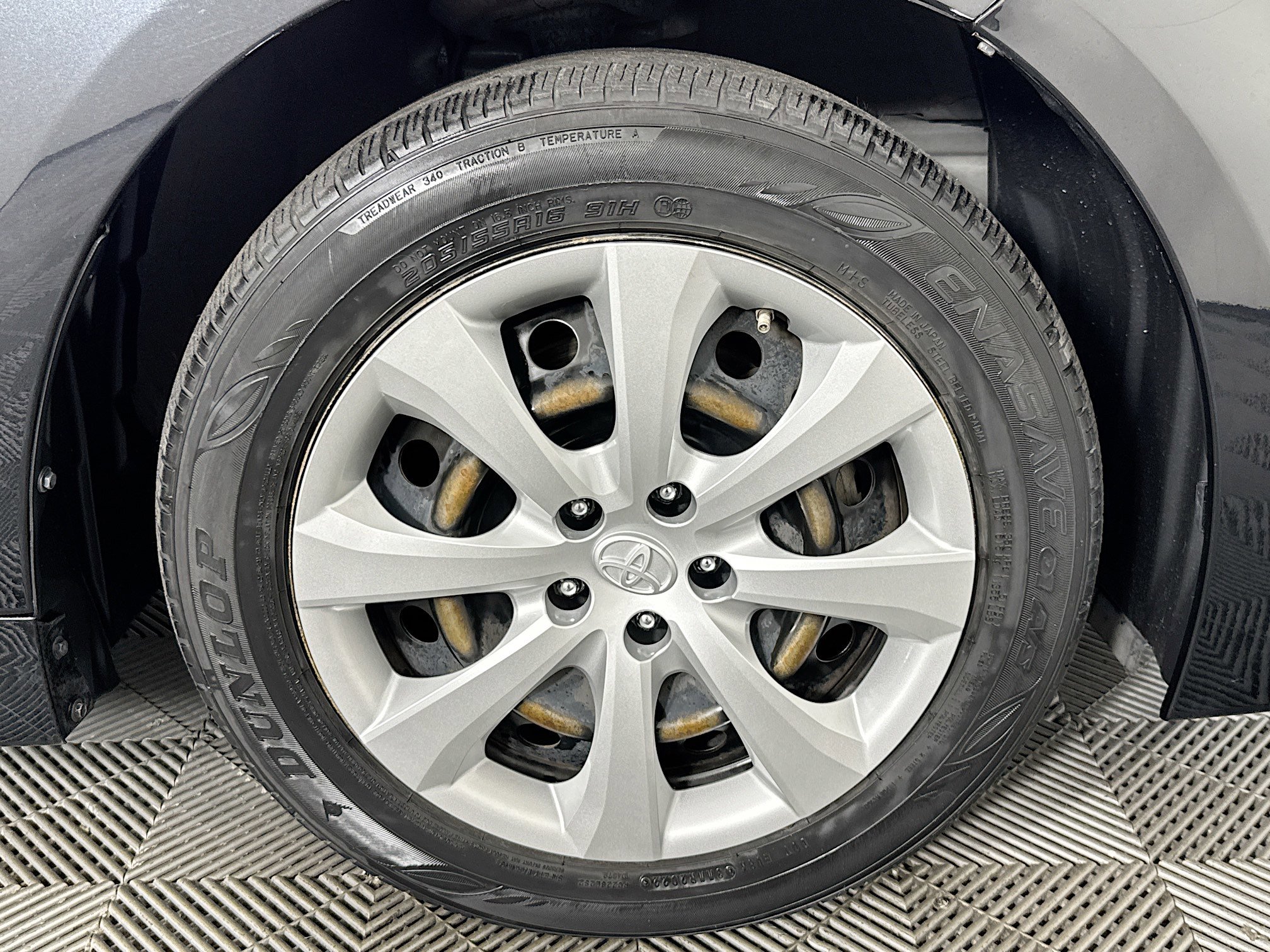 Used 2022 Toyota Corolla LE FWD image 30