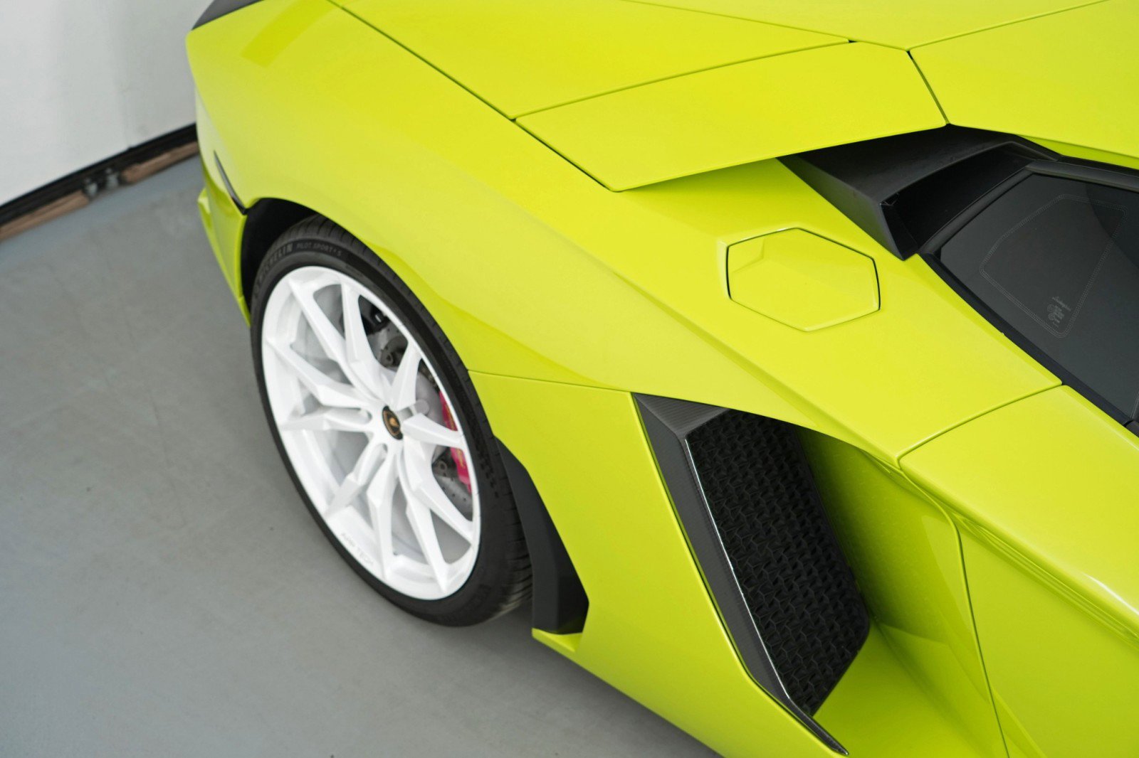 Used 2015 Lamborghini Aventador LP 700-4 image 78