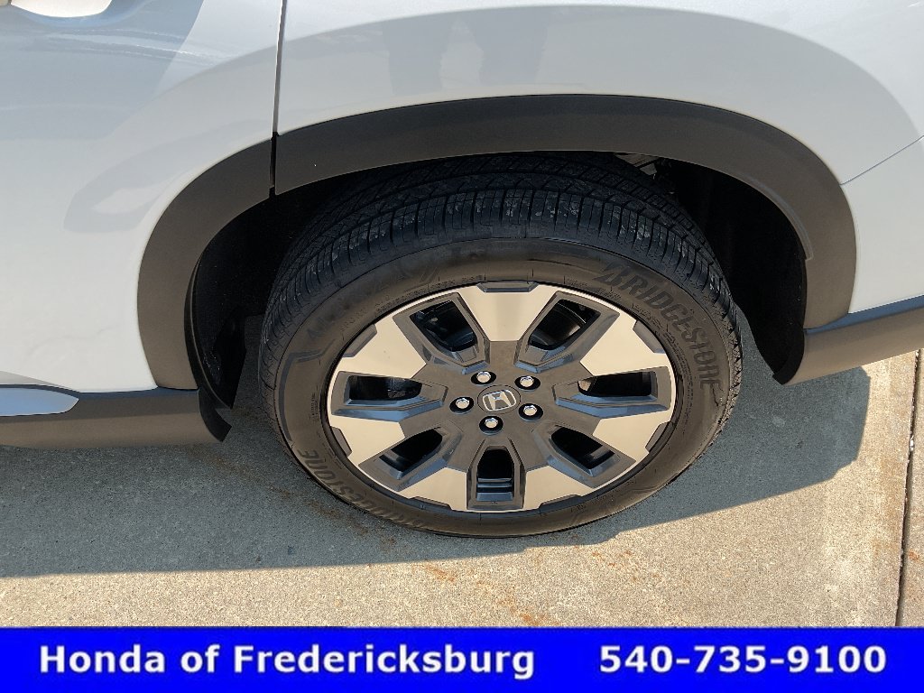 Certified 2026 Honda Pilot Touring image 11